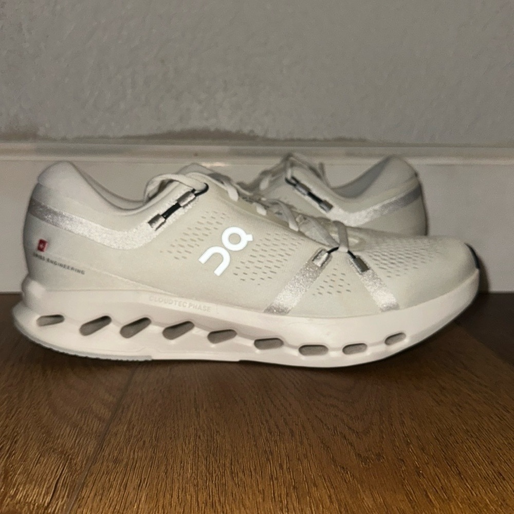 Men’s On Cloudsurfer 2